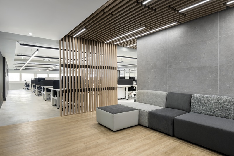 titan_office_syntagma-20-20260612073024156-00.jpg
